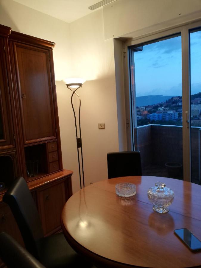 Nino E Issi Apartment Trieste Luaran gambar